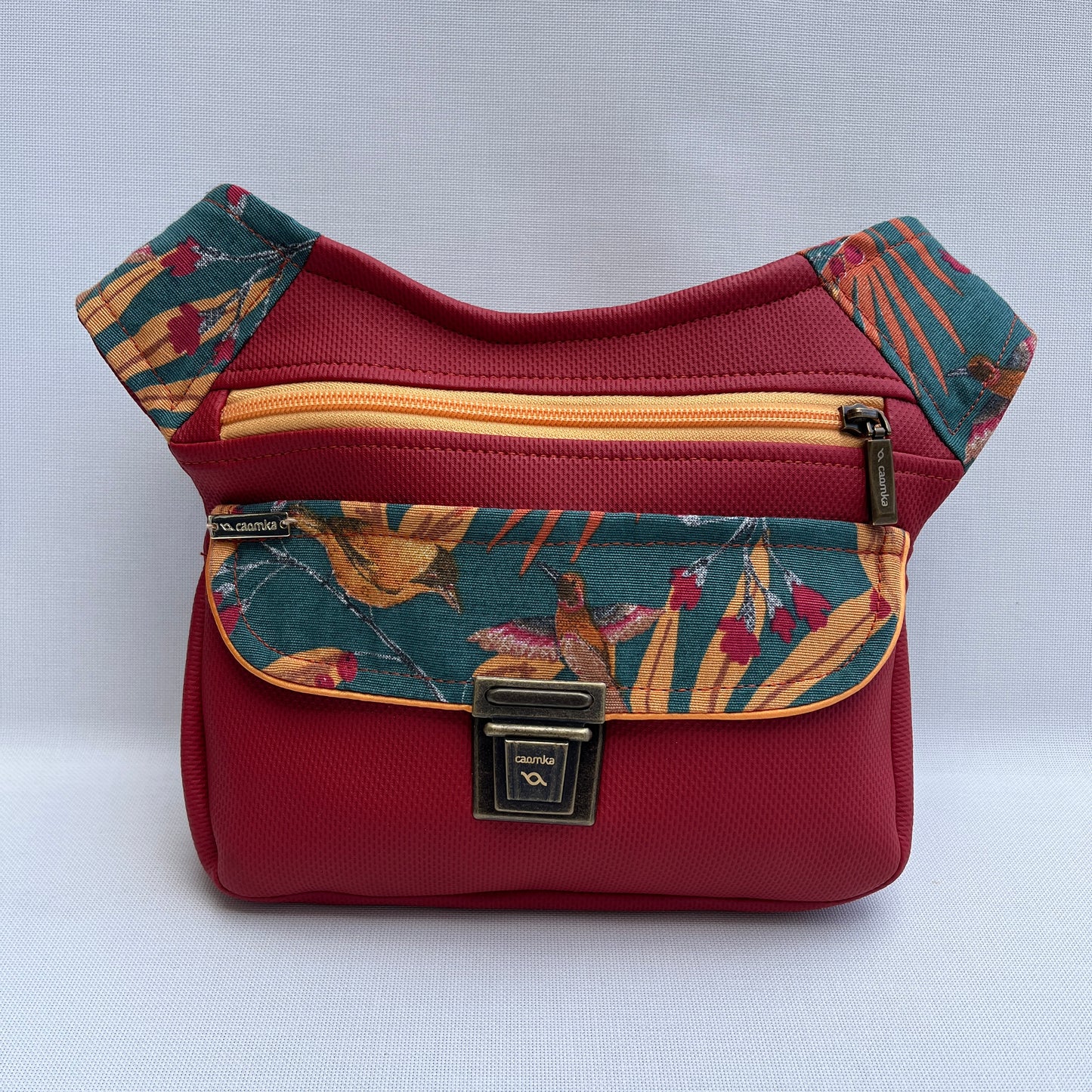 Special Red Top & Flowers + Bolsillo trasero · Polipiel Vegana · Pieza Única Núm. 13650