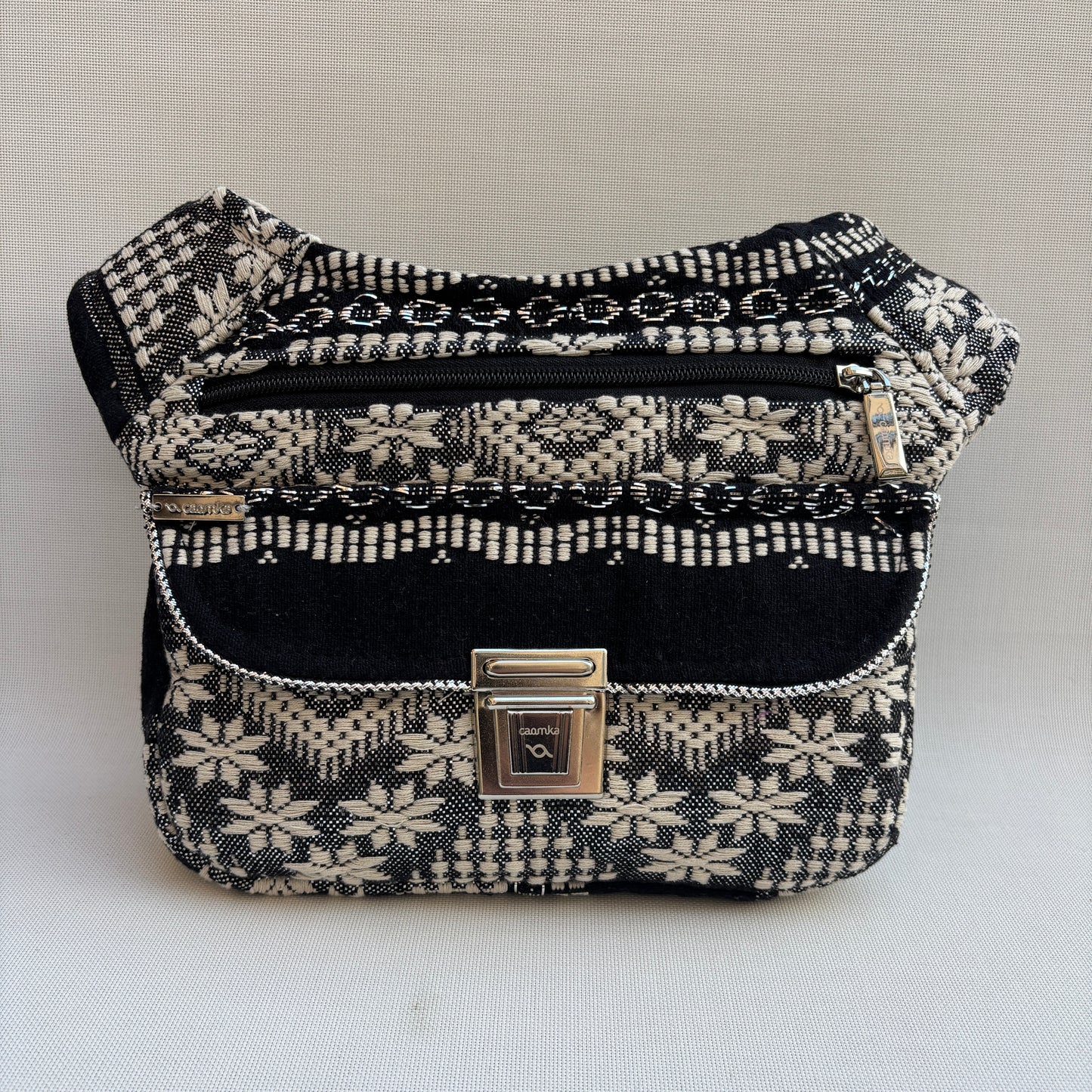 Riñonera “Special India Black & Silver” · Pieza Única Núm. 18417