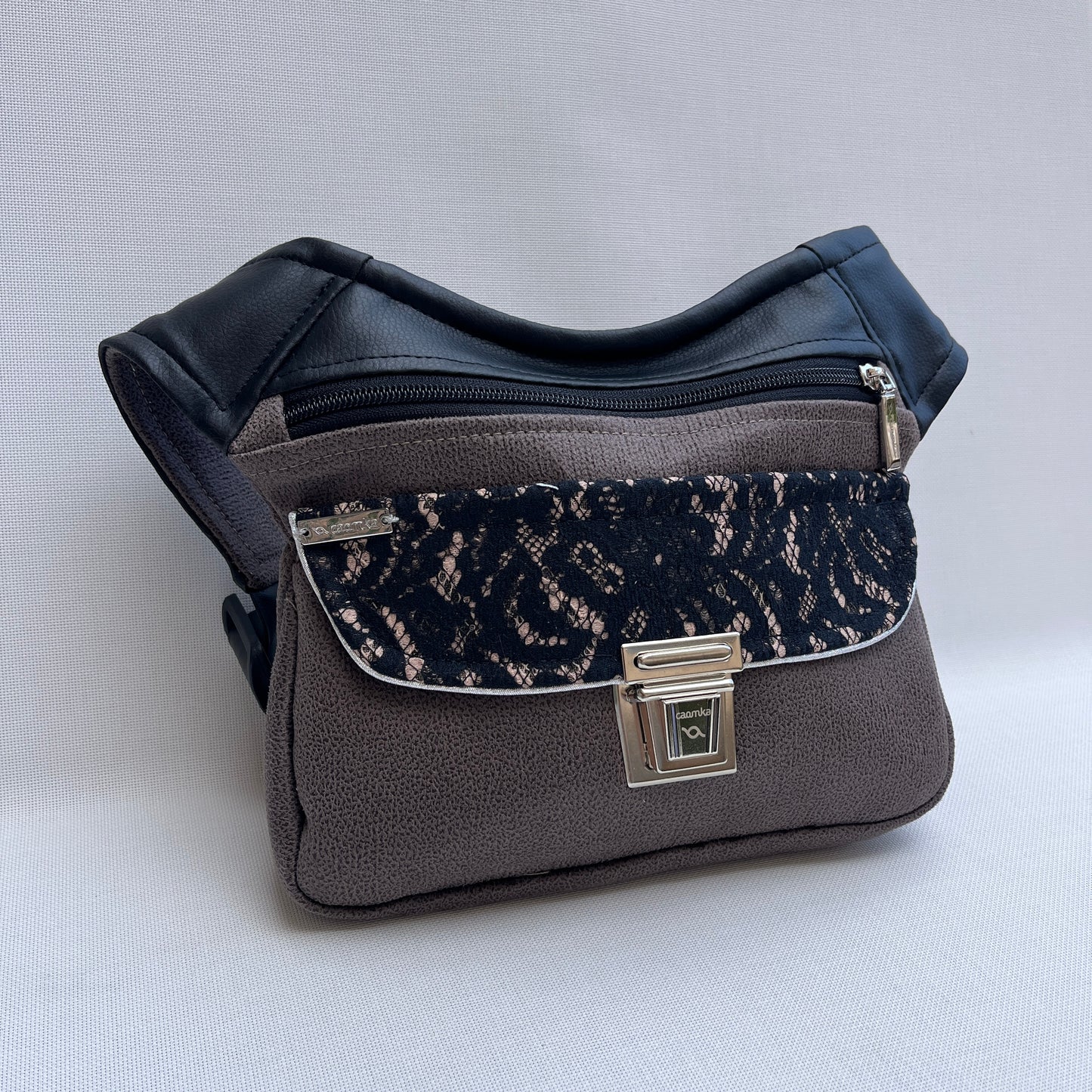 Special Black Elegant Leatherette Exclusive Piece No. 13394