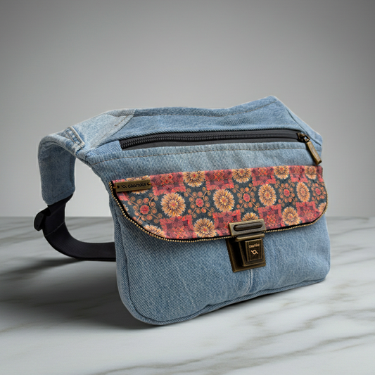 Riñonera "Special ♻️ Jeans Recycled ♻️ " + Bolsillo trasero con cremallera · Pieza Única Núm. 18939