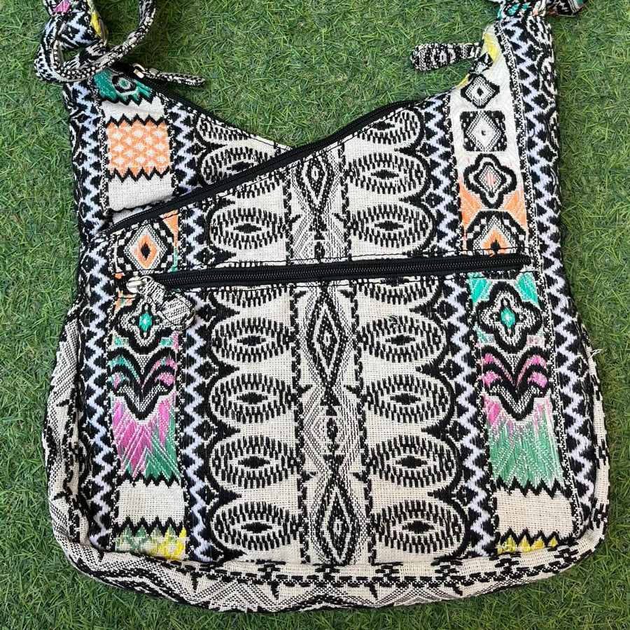 Bolso Bandolera Súper Caomka "Tribal Neon Soul" · Pieza Única Núm. 18815