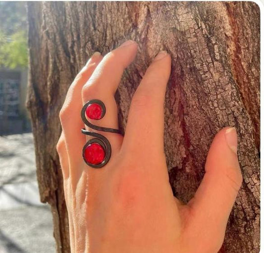 Anillo Doble Sol – Vidrio fundido y hierro forjado.