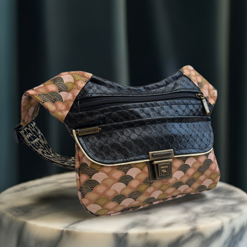 Riñonera "Special Japanese Waves" · Pieza Única Núm. 17270