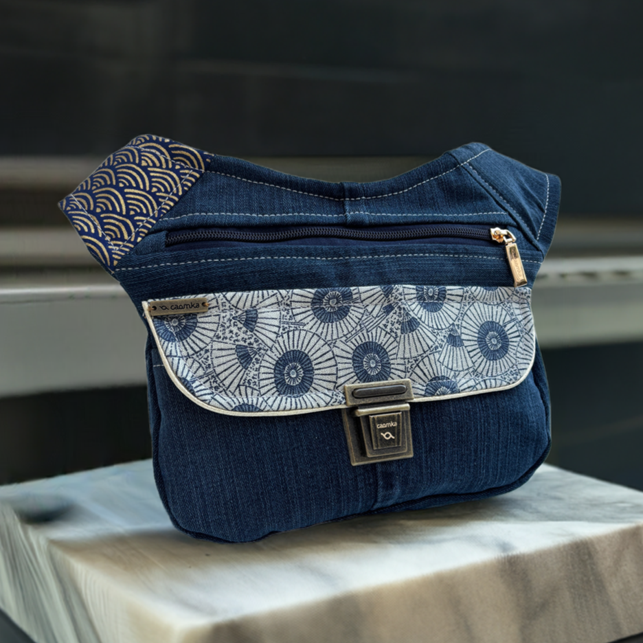 Riñonera "Japanese Top" ♻️ Jeans Recycled ♻️ · Pieza Única Núm. 17548