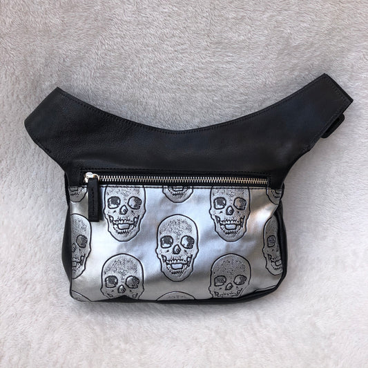 EcoFast Black Special Skulls Silver. Piel natural ECO FAST® y Polipiel. Pieza Única Núm. 7069