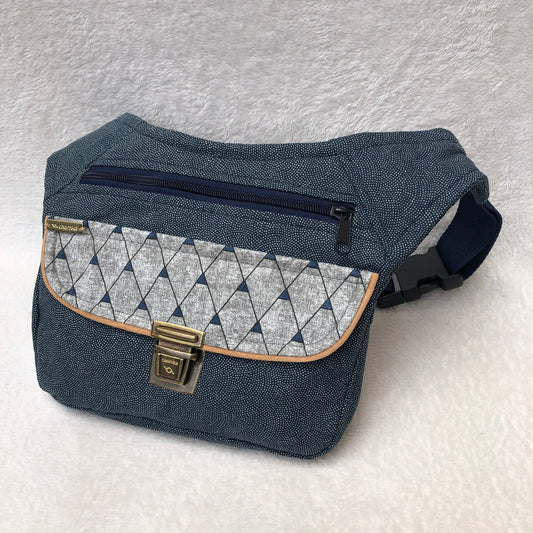 Special Japanese Waves. Exclusive Piece No. 7131