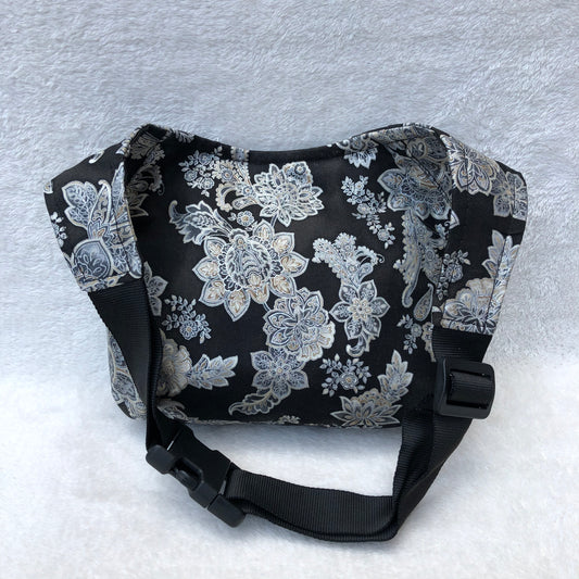 Special Elegant Black & White Roses · Pieza Única Núm. 7229
