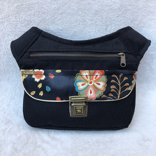 Special Spike Black &amp; Japanese Flowers · Wasserfest · Einzelstück Nr. 7380