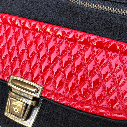 Special Black & Red Plus · Pieza Exclusiva Núm. 7641