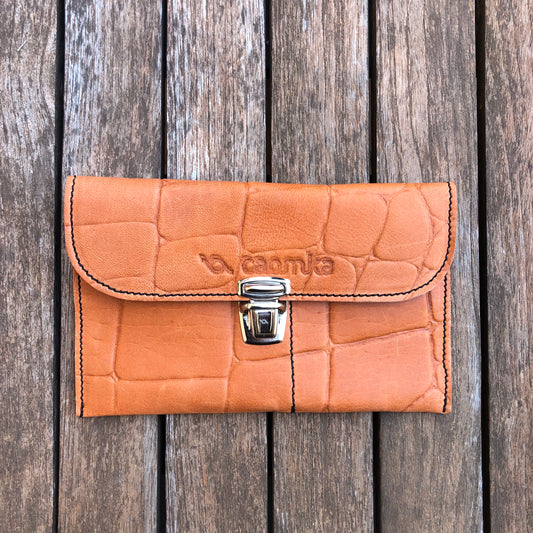 CAOMKA flat BioCuir® natural leather Exclusive Piece No. 7717