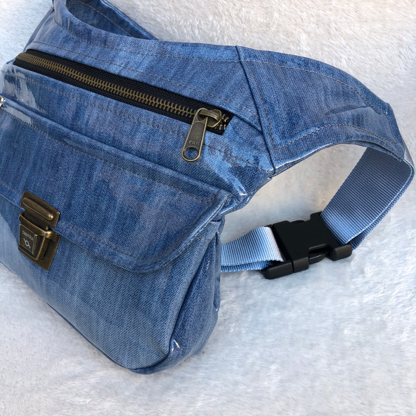 Special Blue Jeans · Impermeable · Pieza Exclusiva Núm. 8527