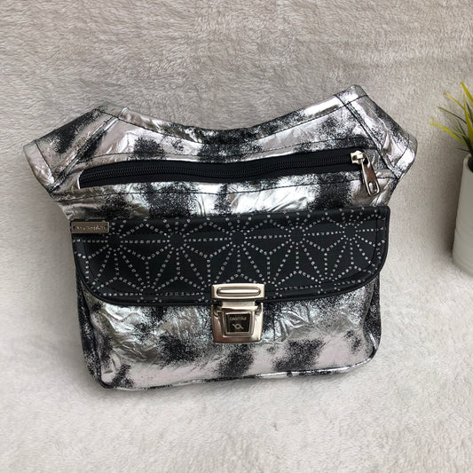 Special Premium Silver & Black · Piel Vegana. Pieza Exclusiva Núm. 8551