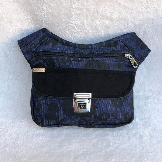 Special Jeans &amp; Flowers · Exclusive Piece No. 8682