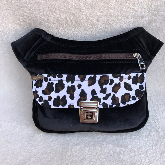 Premium Velvet Black Panter Unique Piece No. 8711