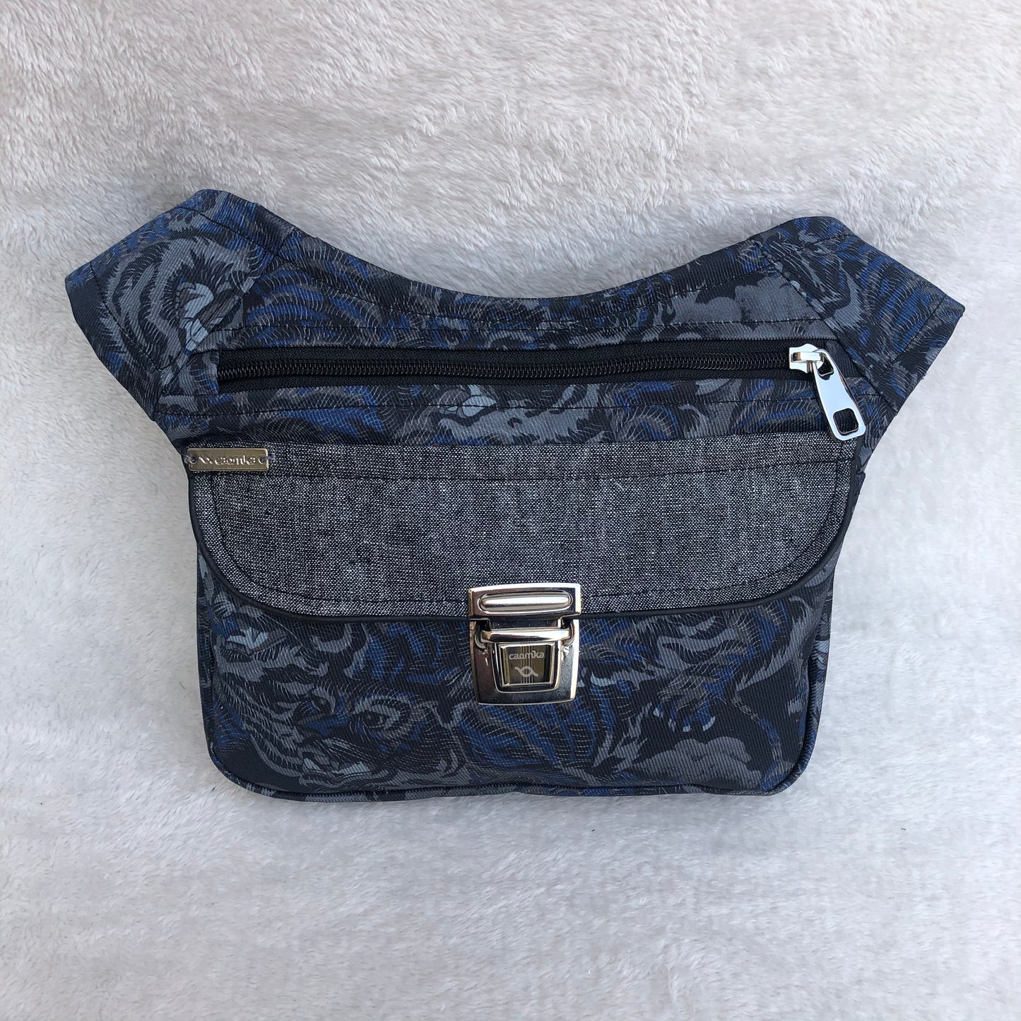 Special Elegant Tiger + Bolsillo extra trasero · Pieza Única Núm. 8771