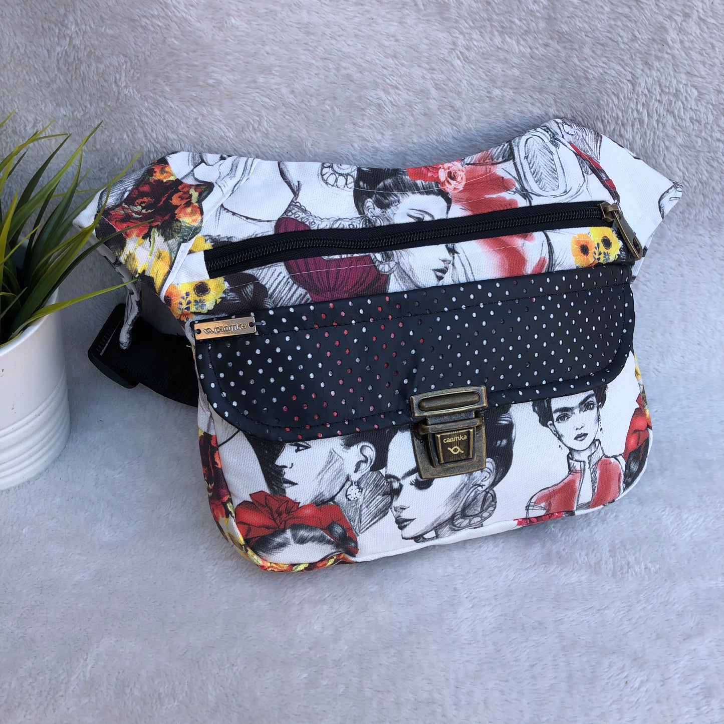 Besonderes Frida Kahlo Fashion Einzelstück Nr. 9028