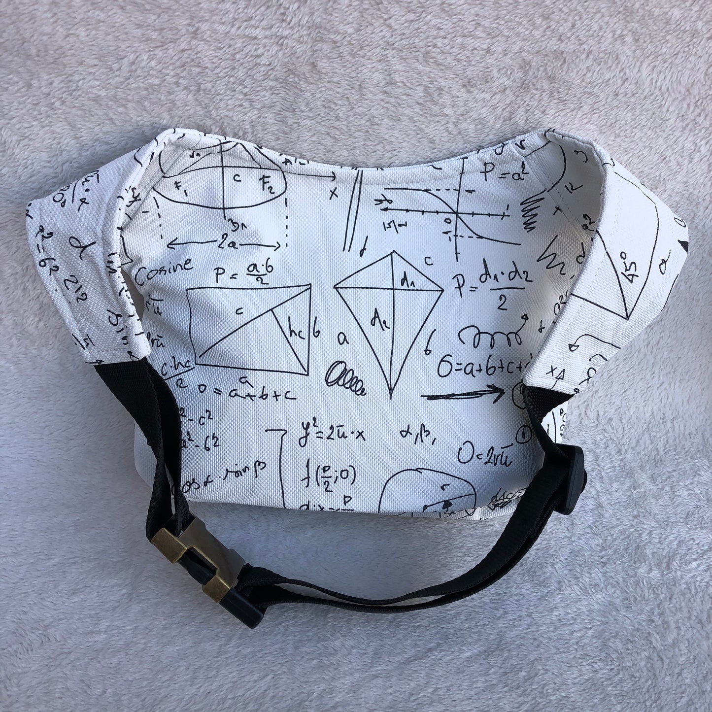 Spezielles "geometrisches" weißes veganes Leder-Unikat Nr. 9096