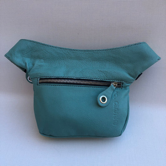 Mini Special Turquesa · Piel natural BioCuir® · Pieza Exclusiva Núm. 9830