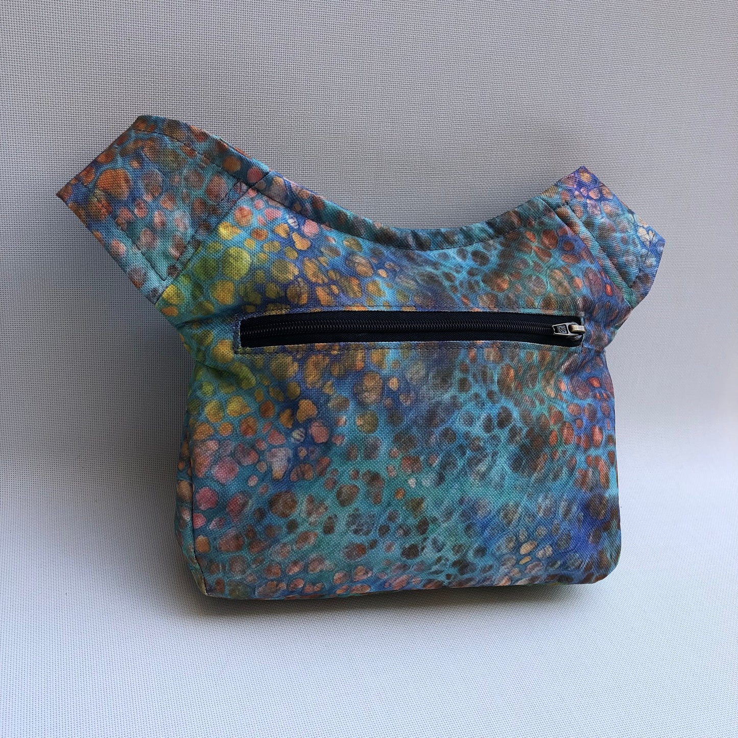 Special Color Stones + Back pocket · Waterproof · Unique Piece No. 10647