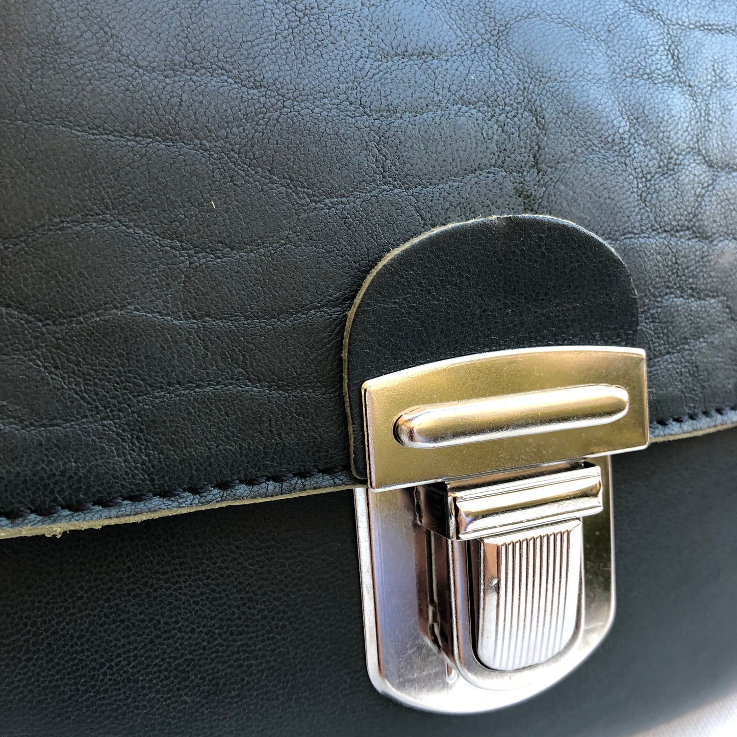 Classic Green & Silver · Piel natural BioCuir® · Pieza Exclusiva Núm. 10373