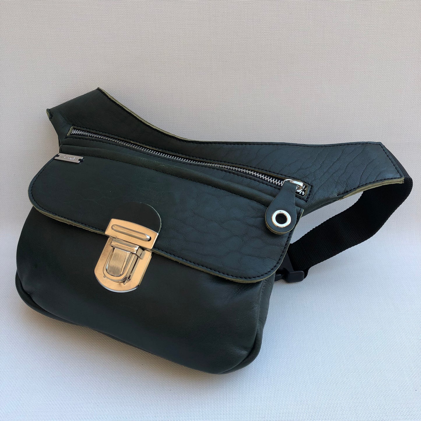 Classic Green & Silver · Piel natural BioCuir® · Pieza Exclusiva Núm. 10373