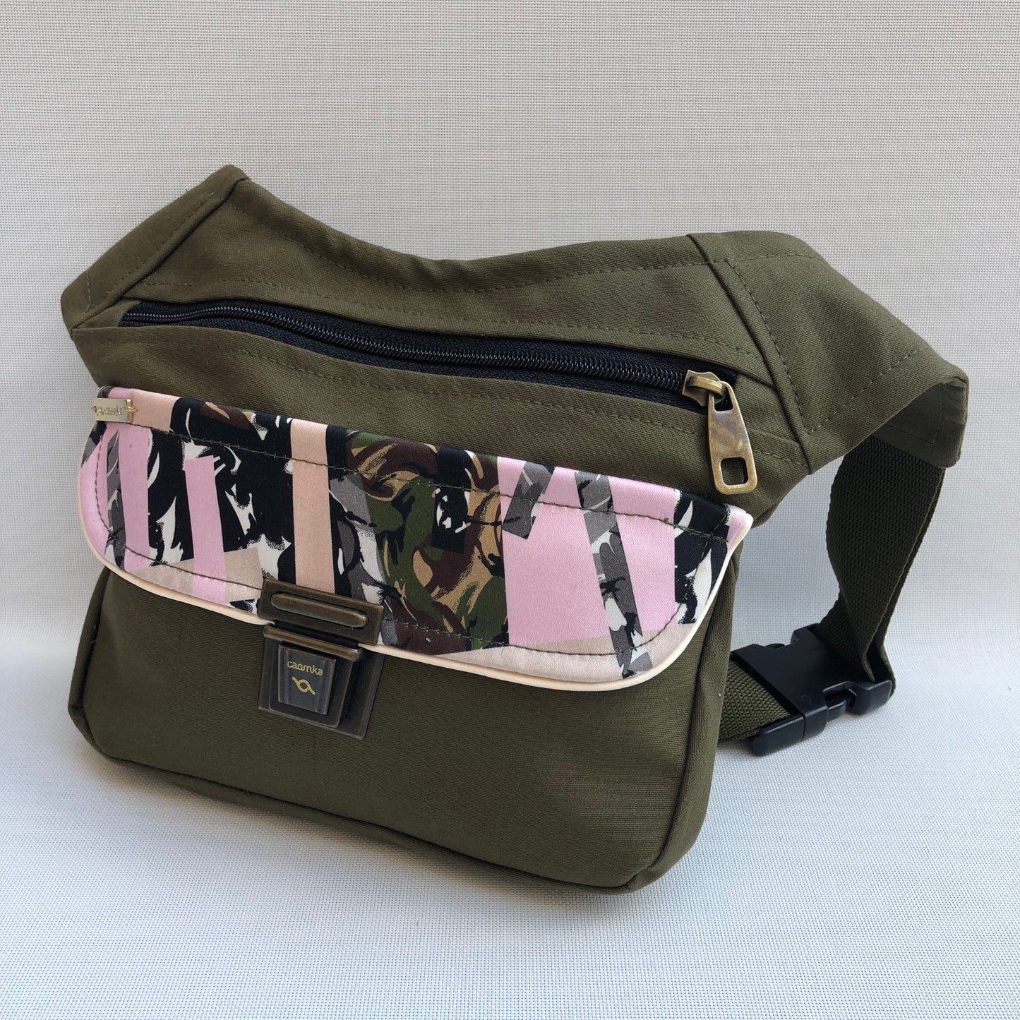Special Camouflage &amp; Old Gold Unique Piece No. 10563