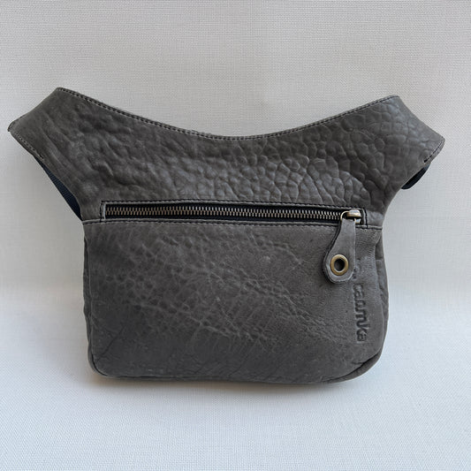 Special Grey · Piel natural BioCuir® · Pieza Única Núm. 10781