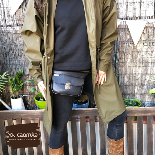 Mini Classic Black & Old Gold · Piel natural BioCuir® · Pieza Exclusiva Núm. 7111