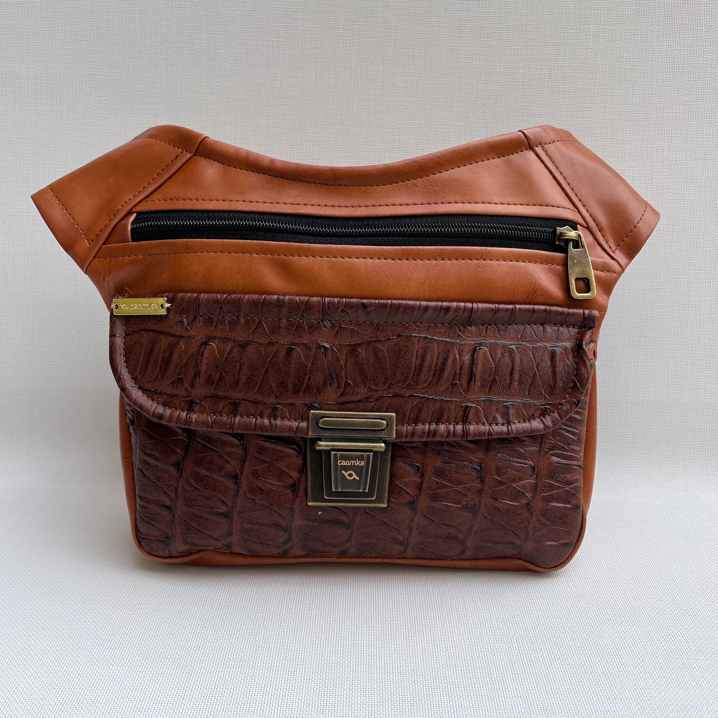 Special Brown Elegant · Piel Vegana. Pieza Única Núm. 11168
