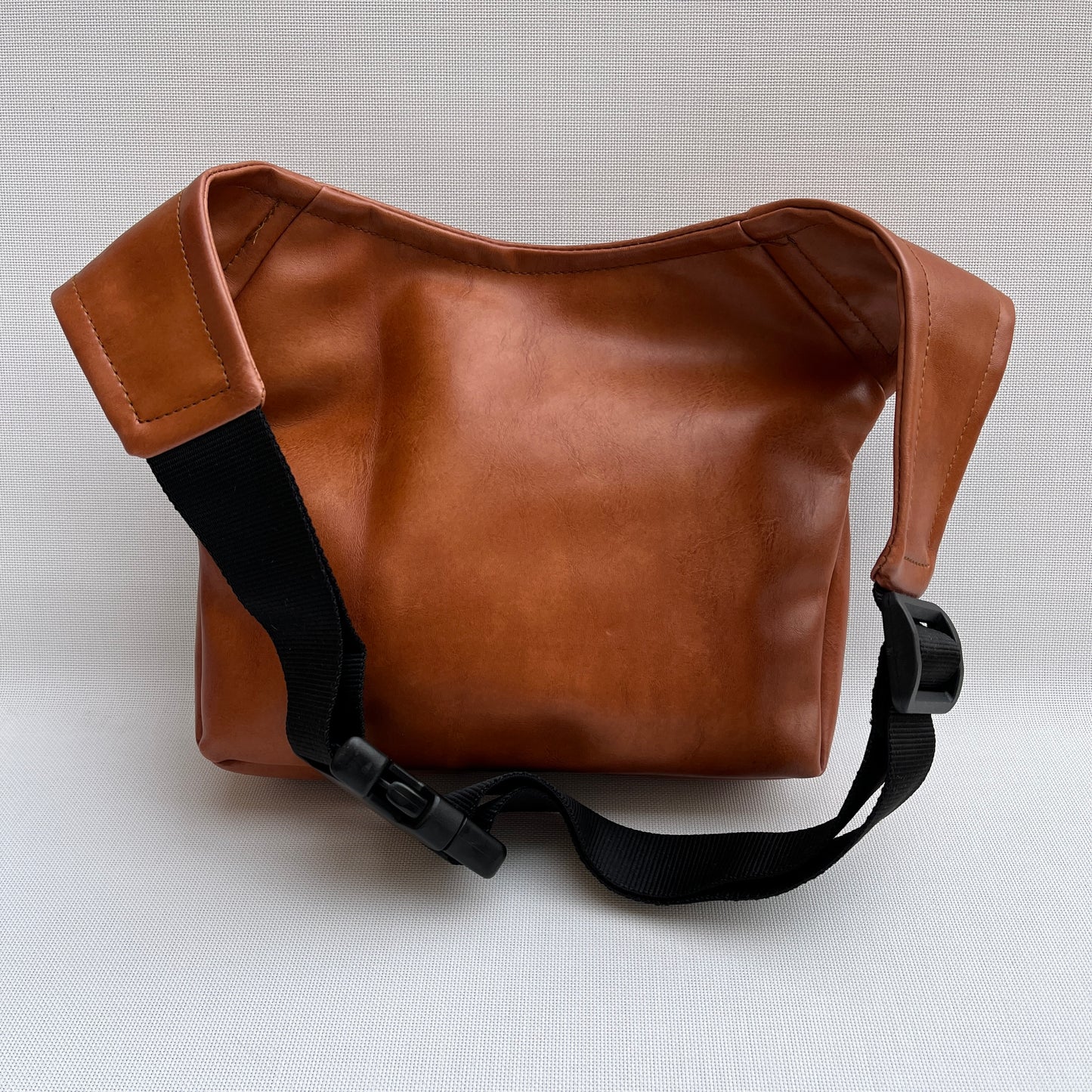 Special Brown Elegant · Piel Vegana. Pieza Única Núm. 11168