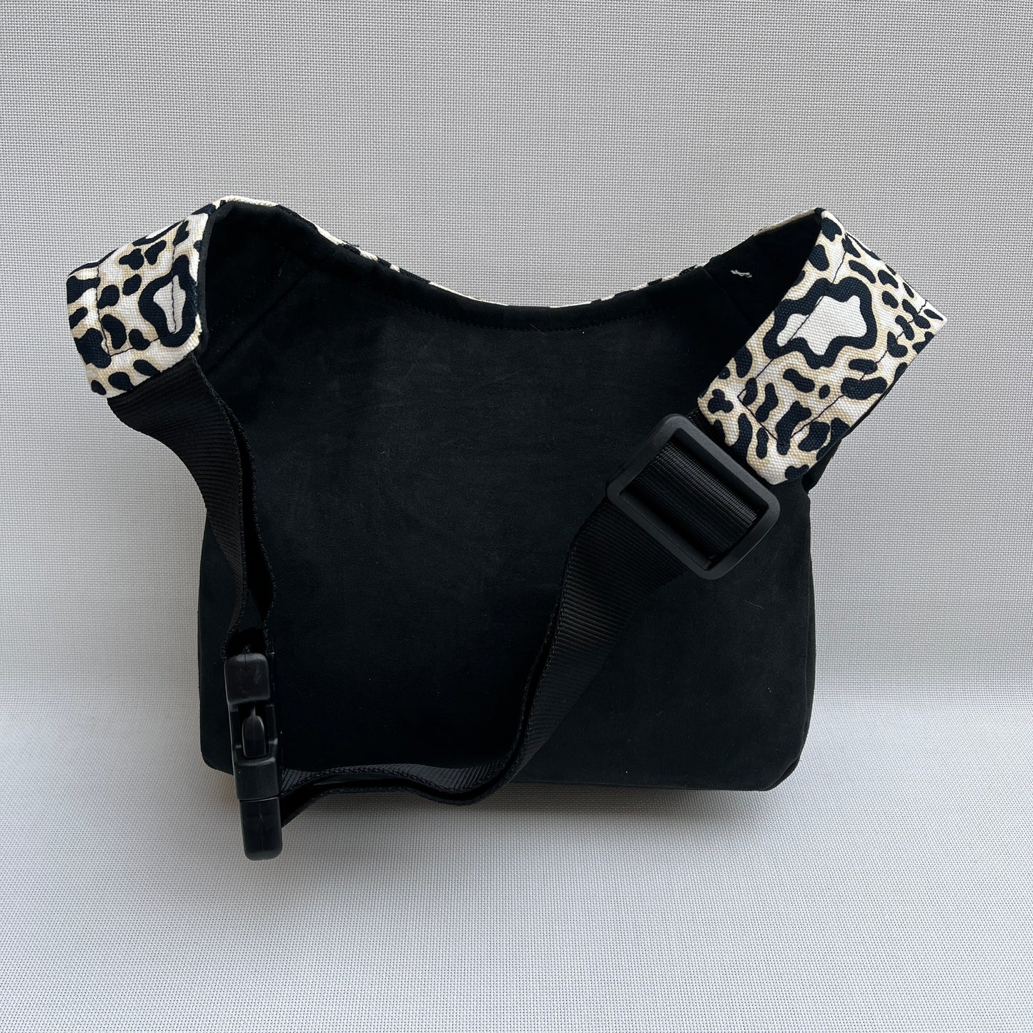 Spezieller Animal-Print · Exklusives Stück Nr. 11486