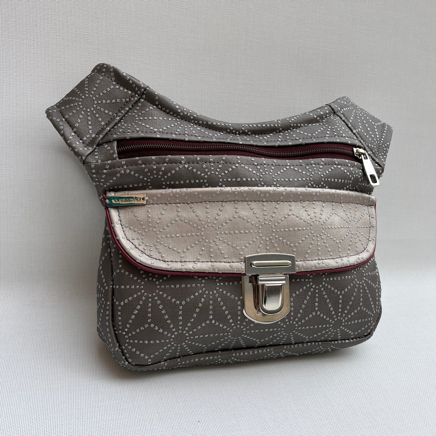Special Geometric Top Class Vegan Leather Exclusive Piece No. 11521