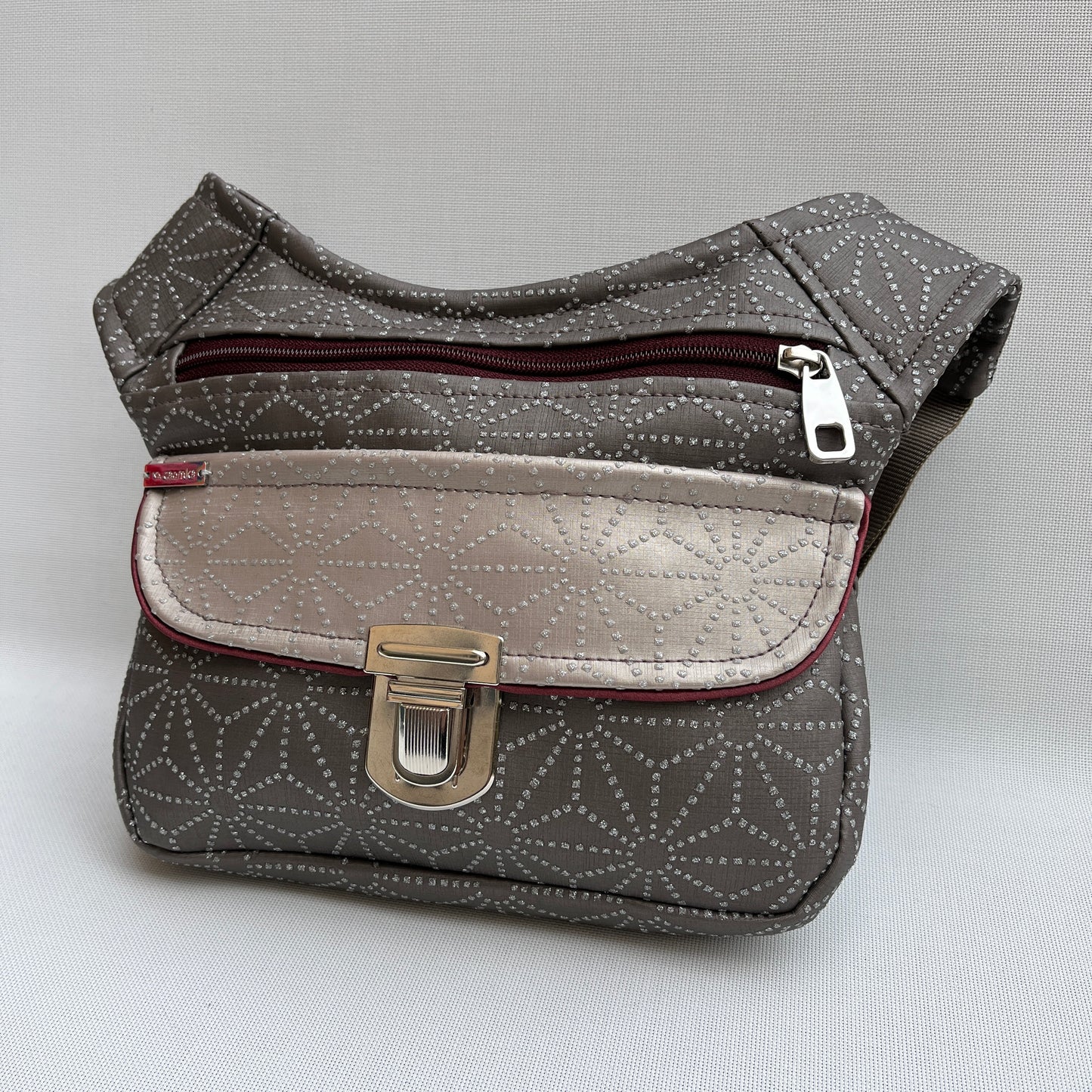Special Geometric Top Class Vegan Leather Exclusive Piece No. 11521