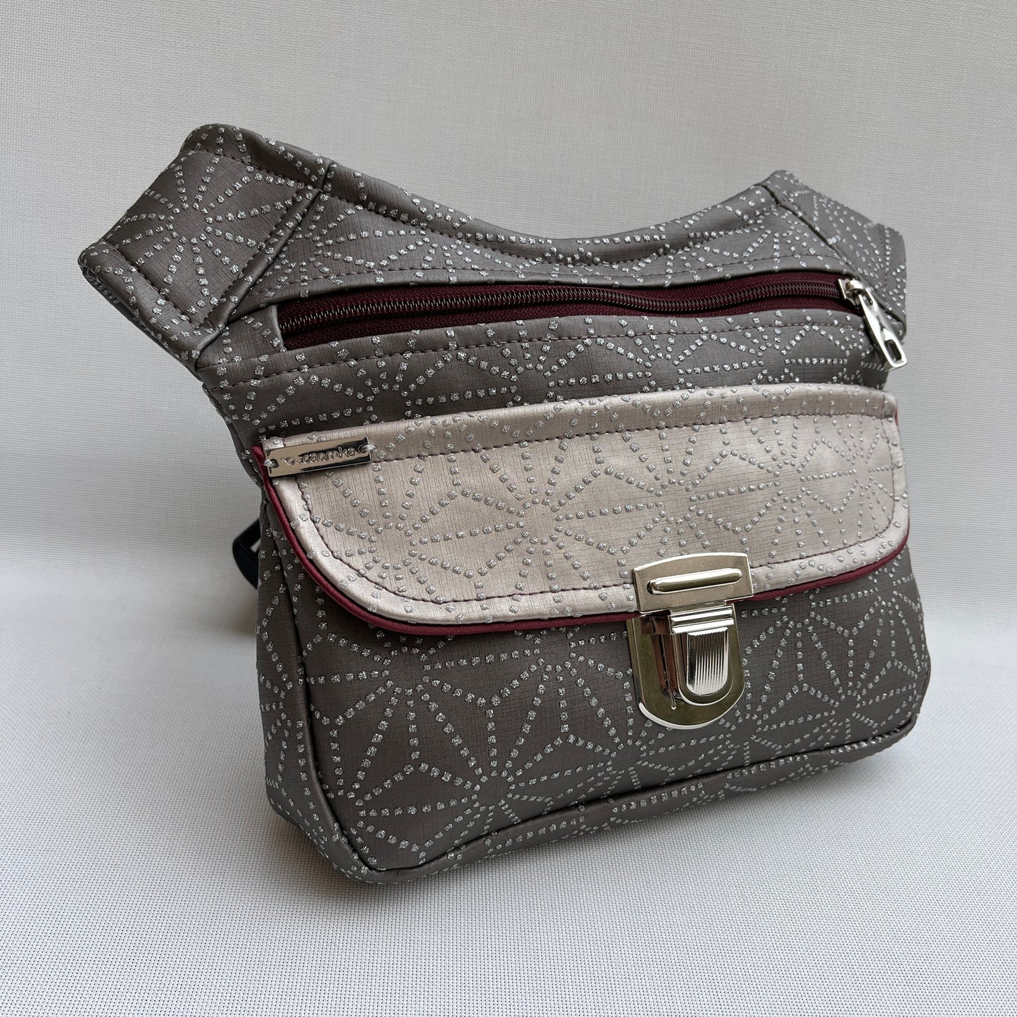 Special Geometric Top Class Vegan Leather Exclusive Piece No. 11521