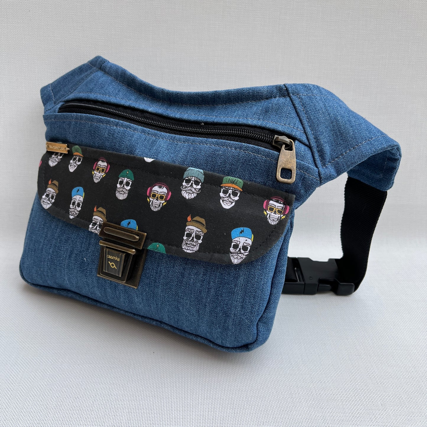 Special Jeans &amp; Skulls + Back pocket Unique Piece No. 11204