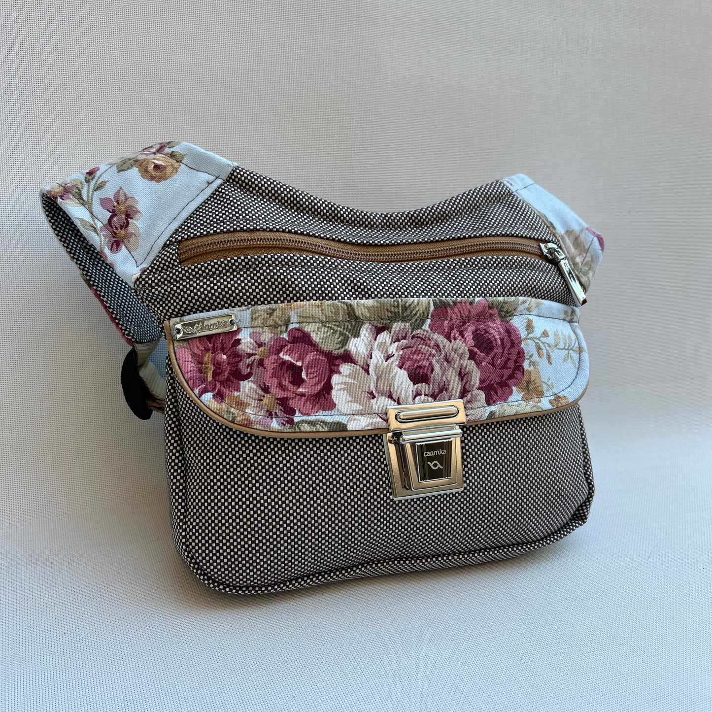 Special GraySand + Back pocket · Waterproof · Unique Piece No. 12944