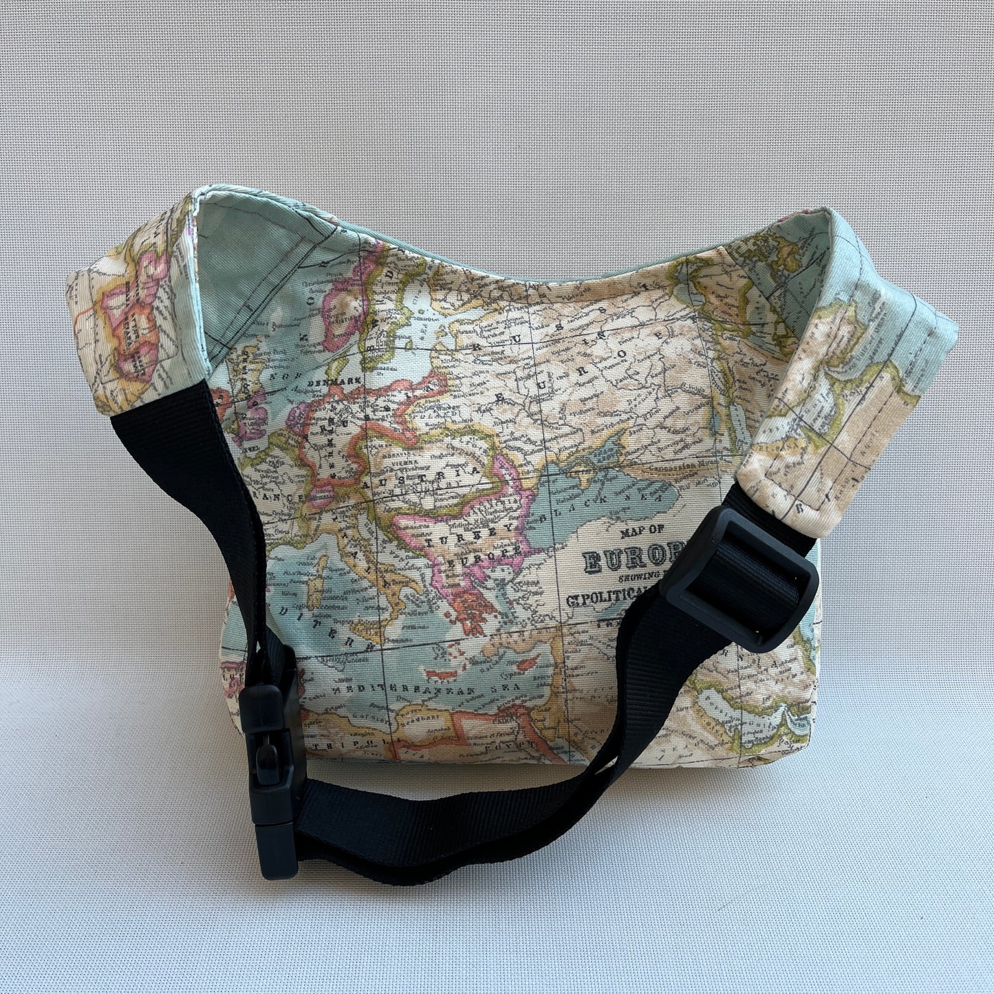 Special World Map · Waterproof · Unique Piece No. 13141