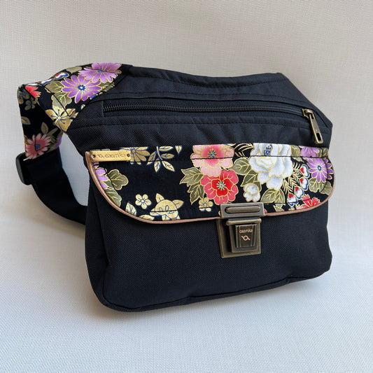 Special Black "Cordura" & Japanese Flowers· Pieza Única Núm. 11240