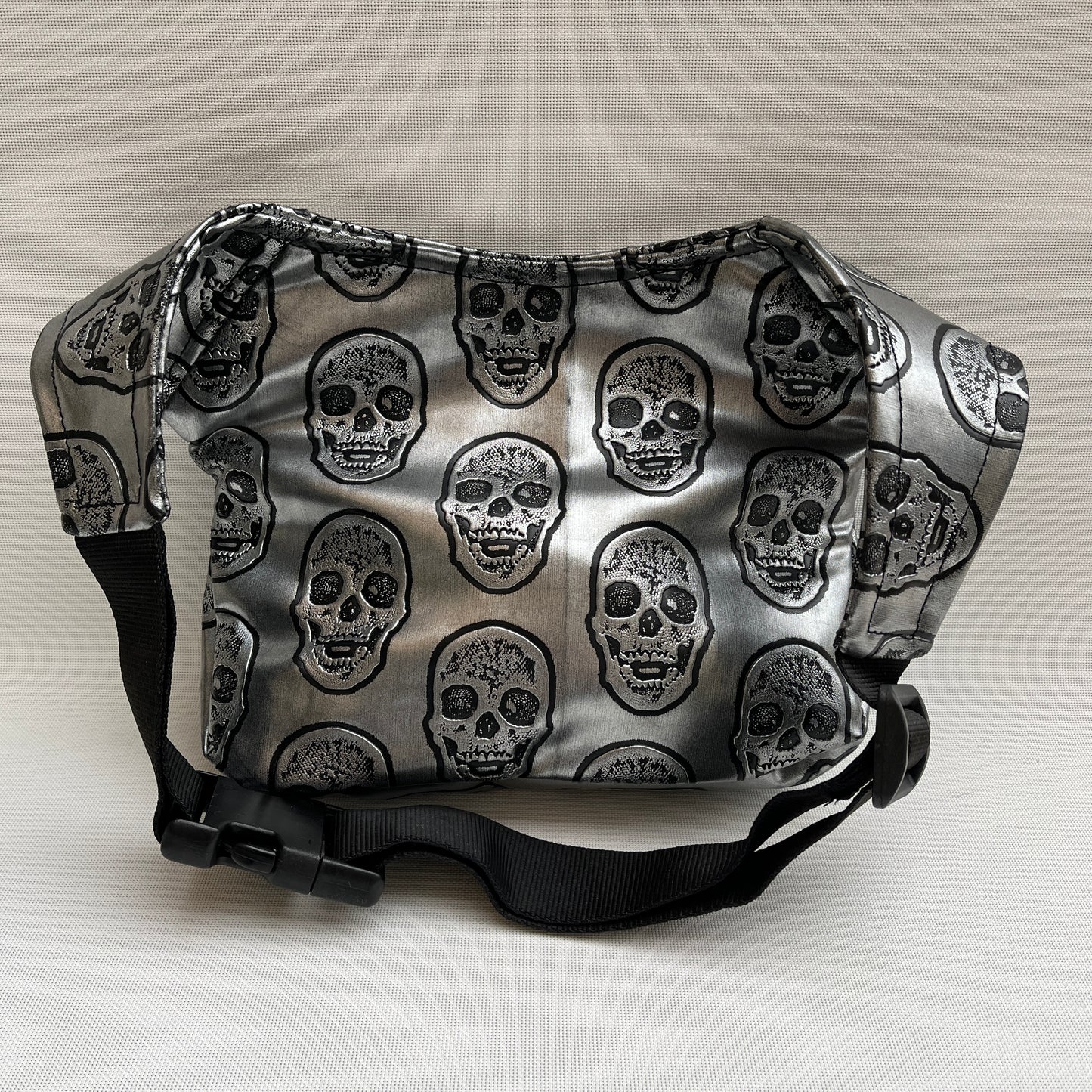 Special Silver Skulls Vegan Skin. Unique Piece No. 11208