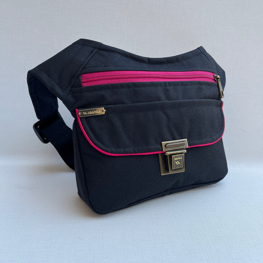 Special Black Fuchsia Waterproof + Back pocket Exclusive Piece No. 12126