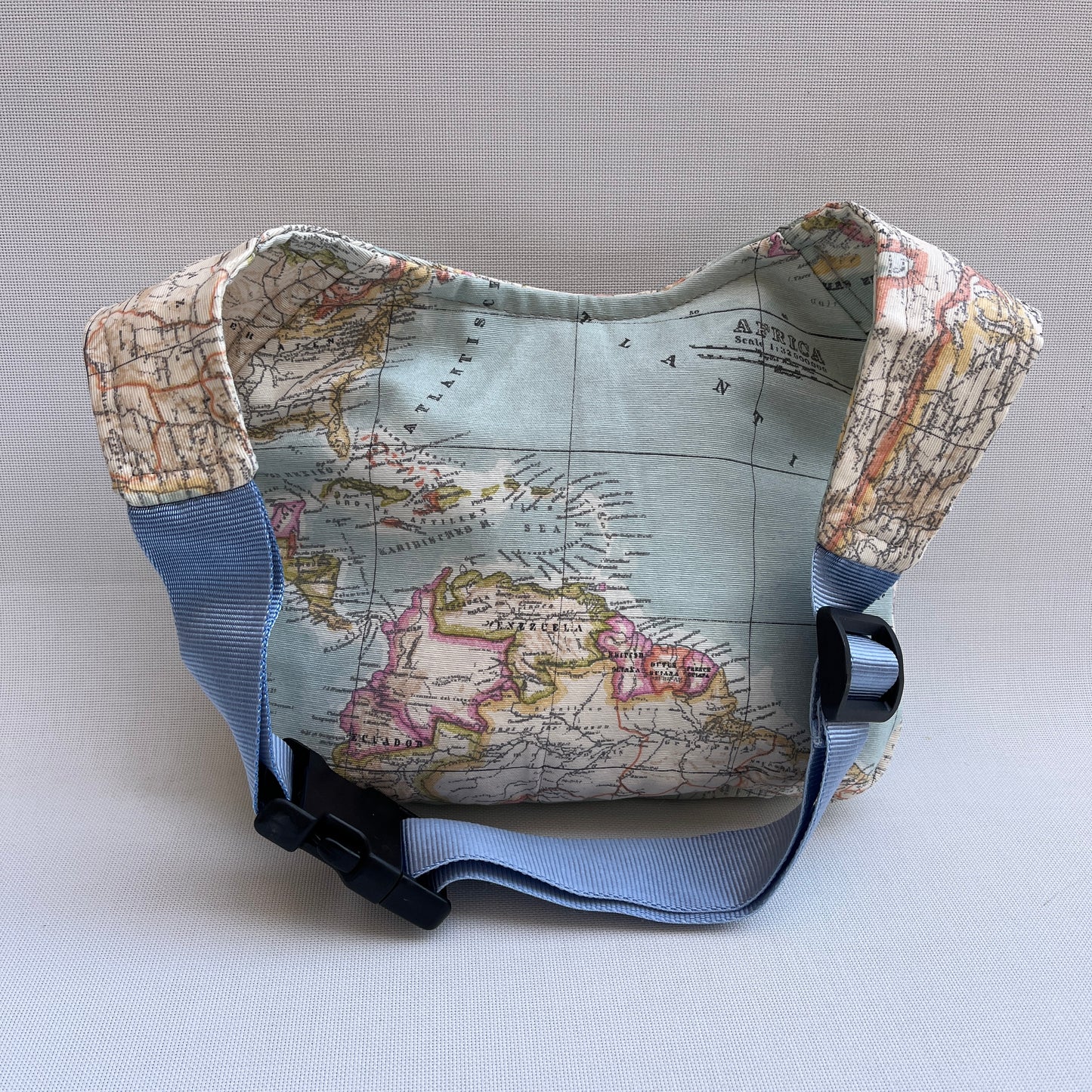 Special Mapamundi · Impermeable · Pieza Única Núm. 12956