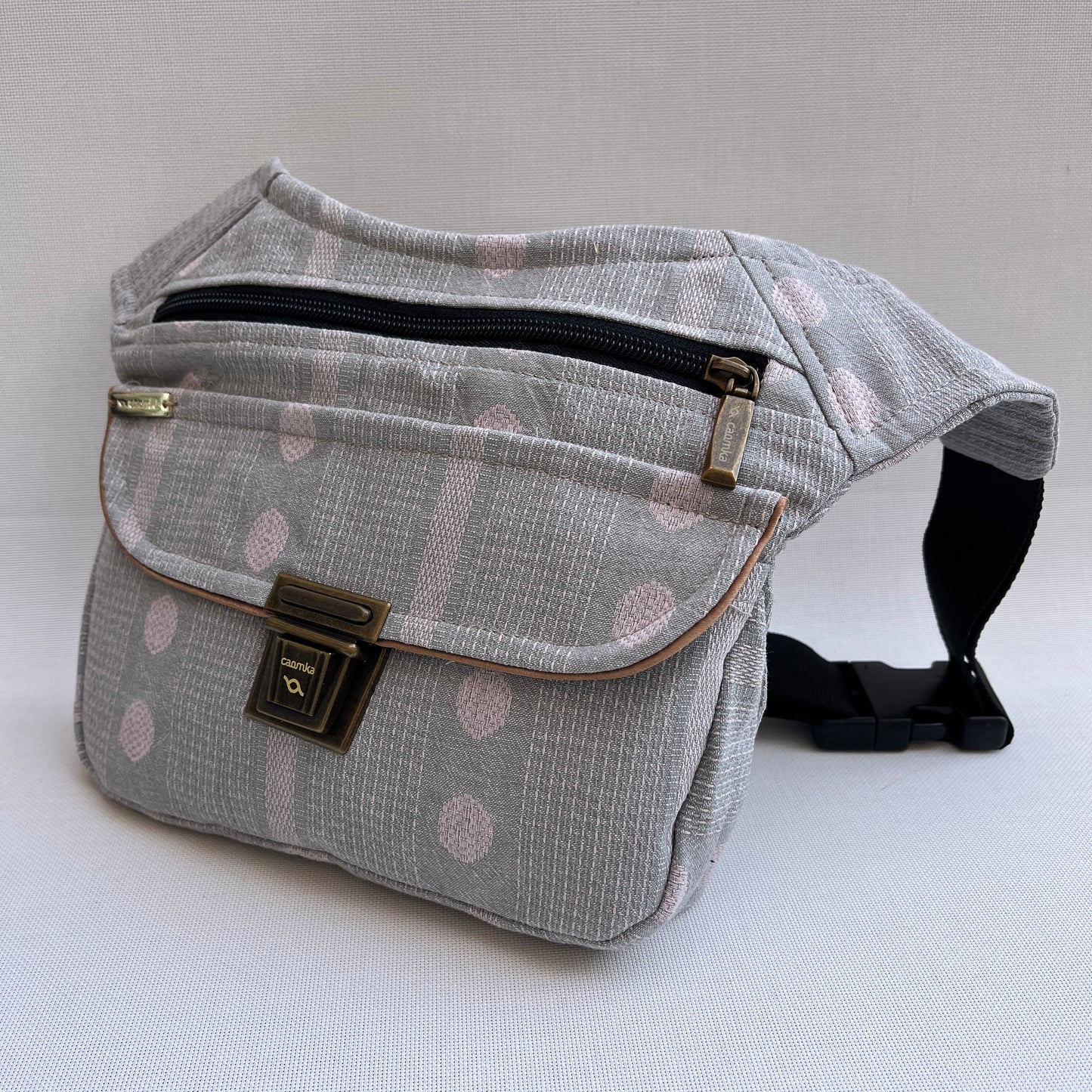 Special Gray & Pink Dots · Pieza Única Núm. 12995