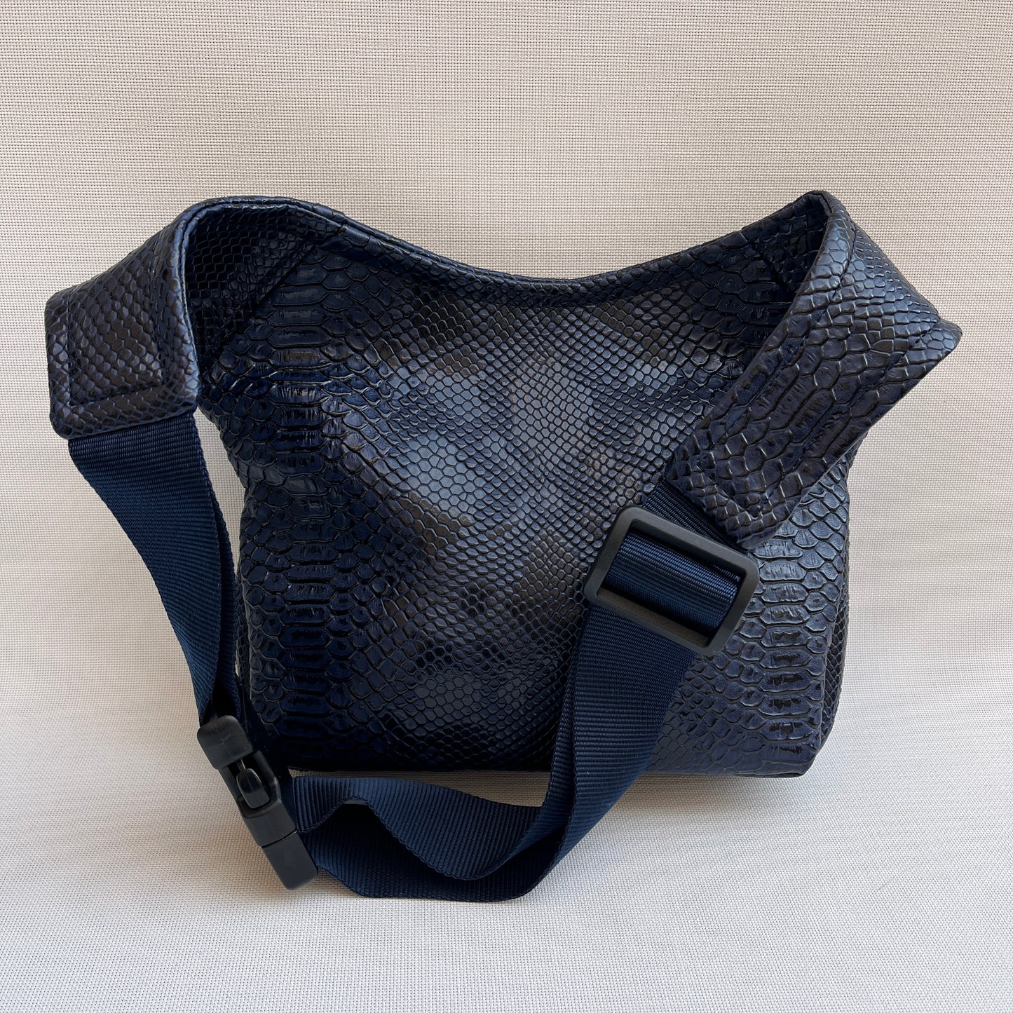 Special Elegant Blue · Polipiel Vegana · Pieza Única Núm. 13024