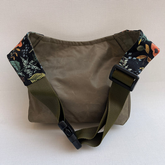 Special Green Kaki Spring · Impermeable · Pieza Única Núm. 13128