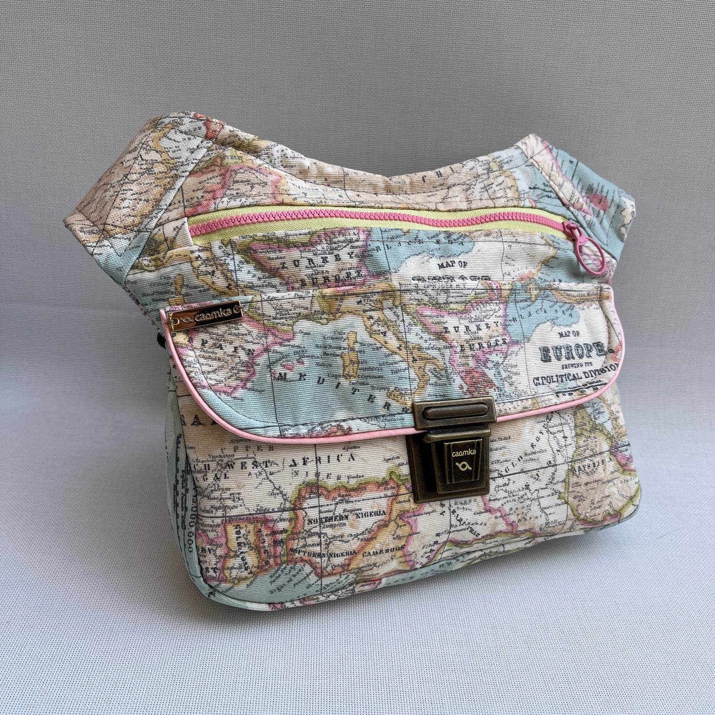 Special Mapamundi + Bolsillo trasero · Pieza Única Núm. 12979