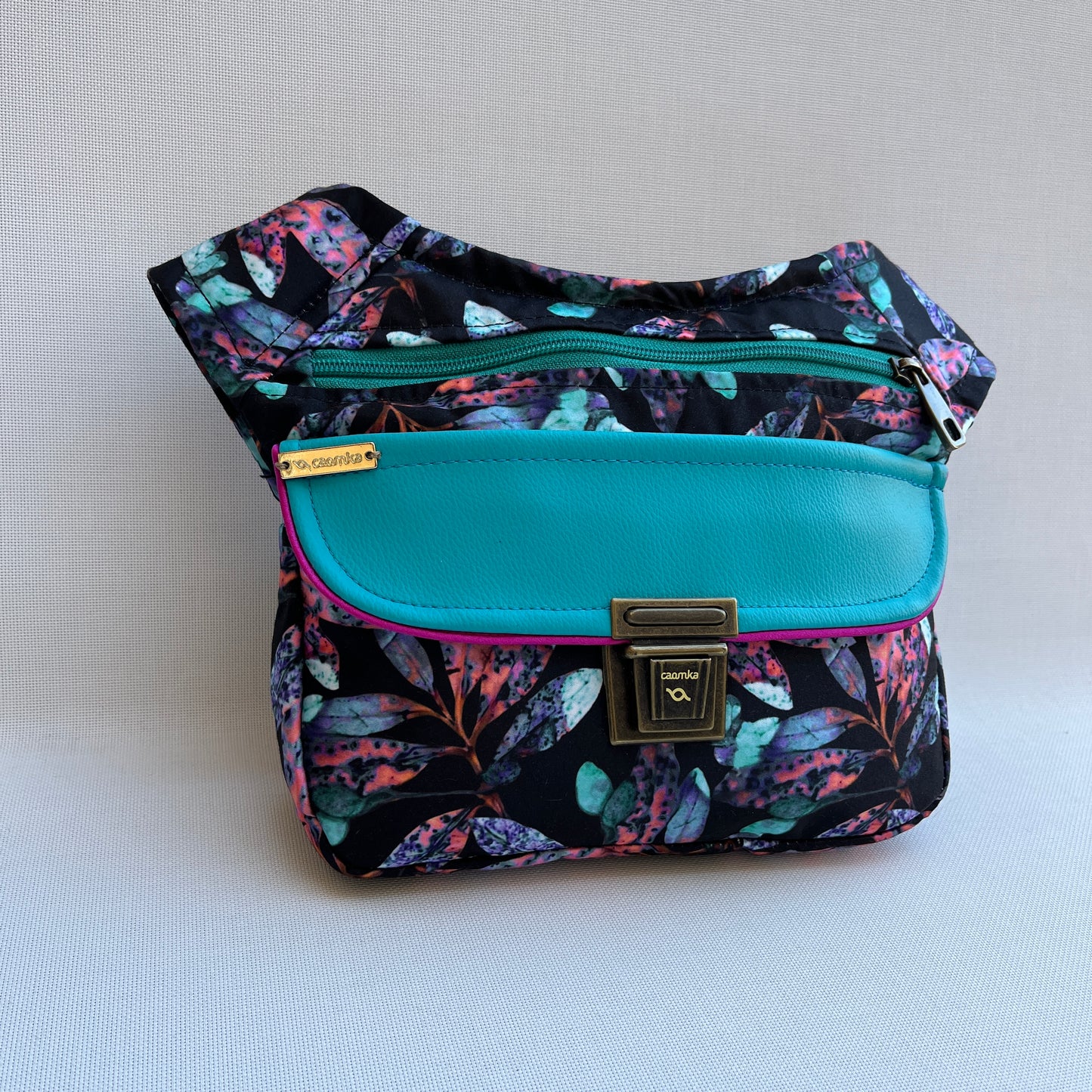 Special Sage Turquoise + Gesäßtasche Einzelstück Nr. 12177