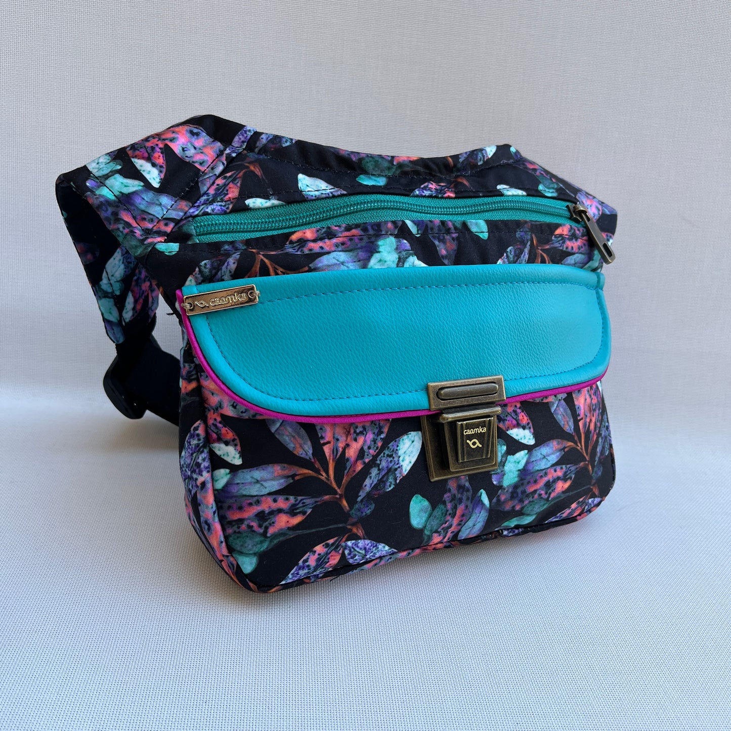 Special Sage Turquoise + Gesäßtasche Einzelstück Nr. 12177