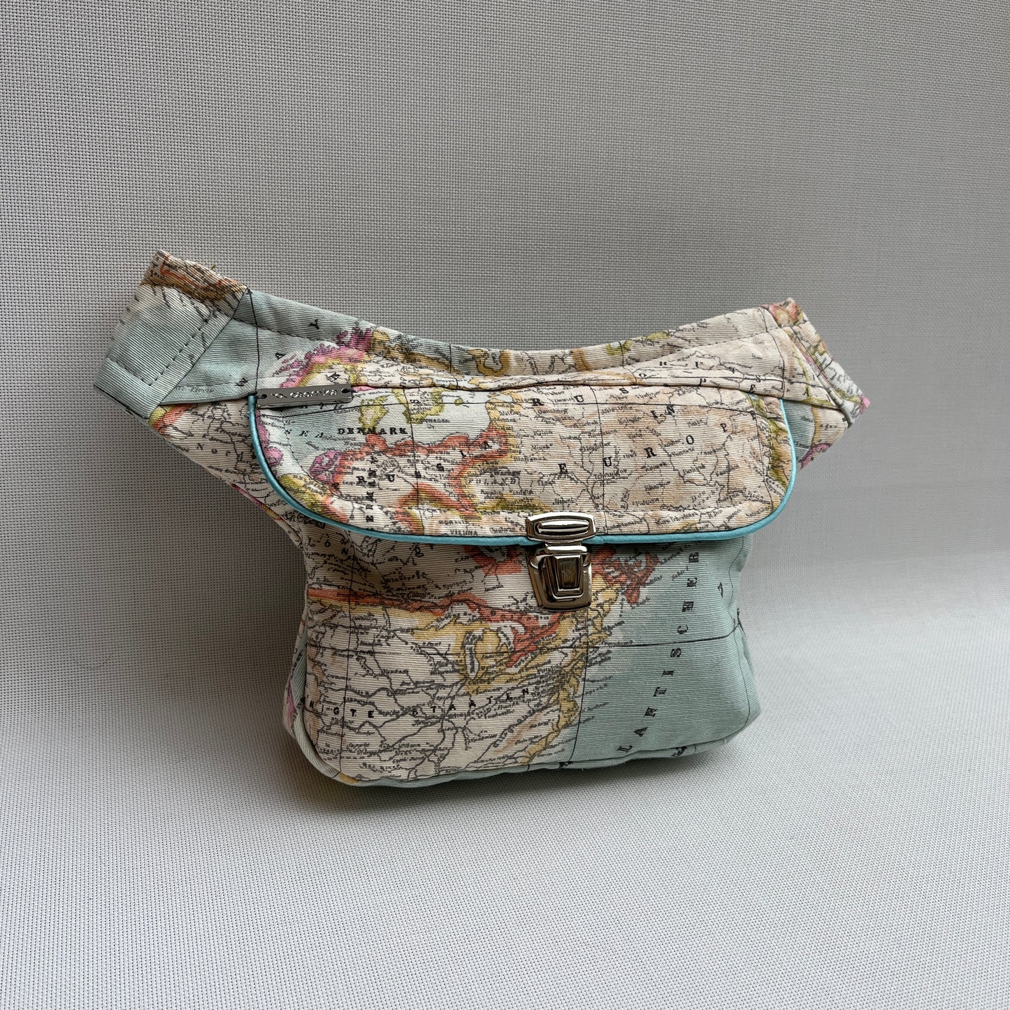 Mini World Map Unique Piece No. 11367