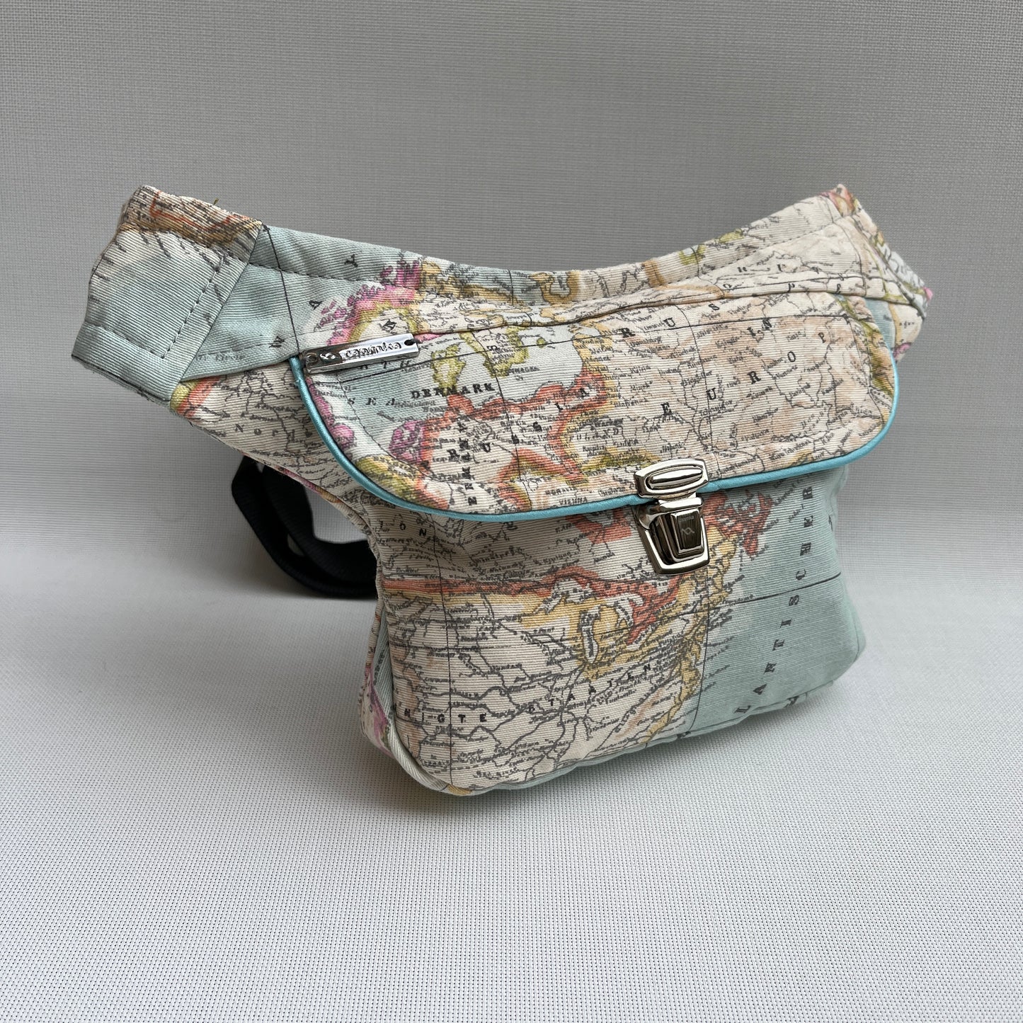 Mini World Map Unique Piece No. 11367