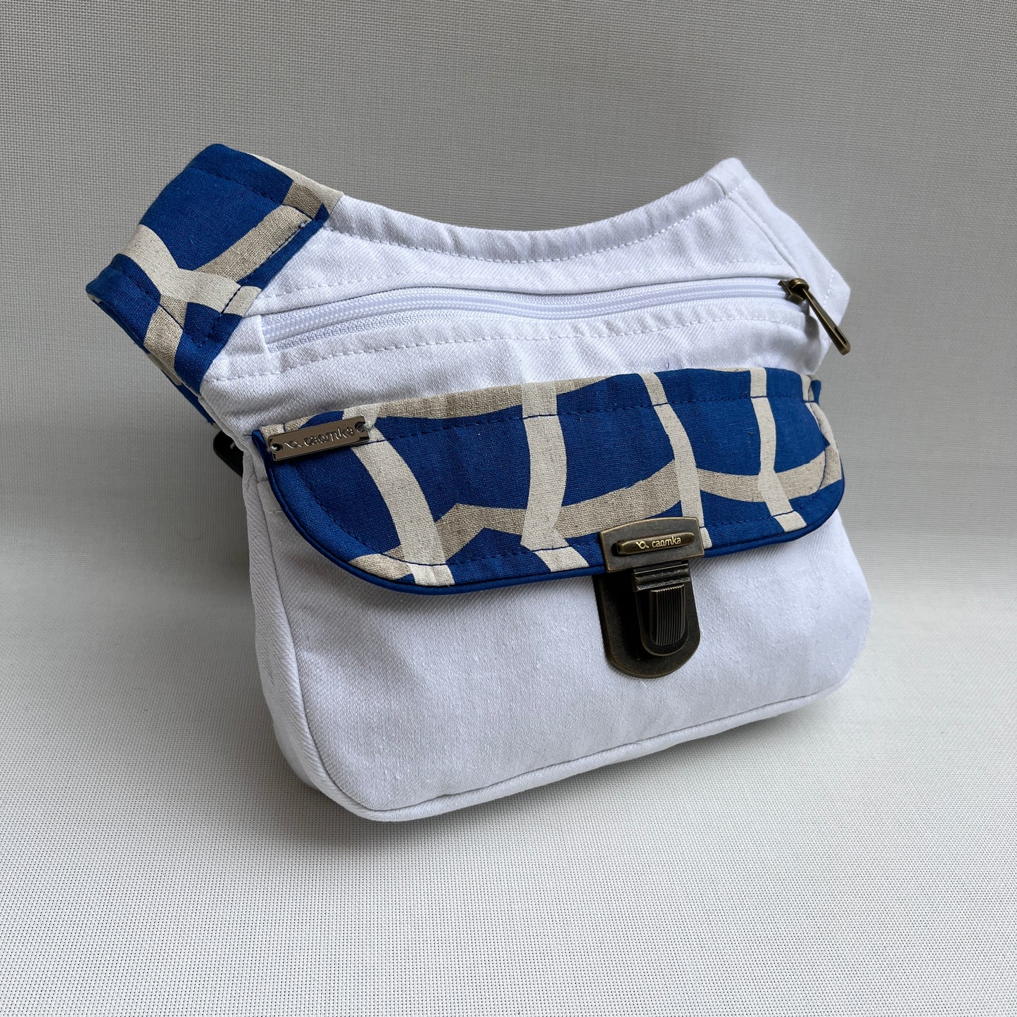Special White Spring + Back pocket Unique Piece No. 11351